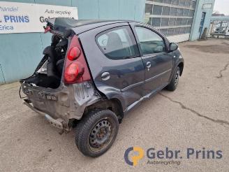 Peugeot 107 107, Hatchback, 2005 / 2014 1.0 12V picture 2