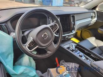 Volvo V-60 V60 II (ZW), Combi, 2018 2.0 B3 16V Mild Hybrid picture 5