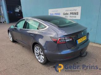 Tesla Model 3 Model 3, Sedan, 2017 Long Range 72kWh picture 4