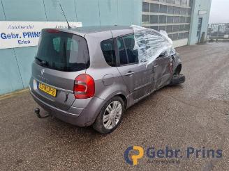 demontáž osobní automobily Renault Modus Modus/Grand Modus (JP), MPV, 2004 / 2012 1.6 16V 2010/10