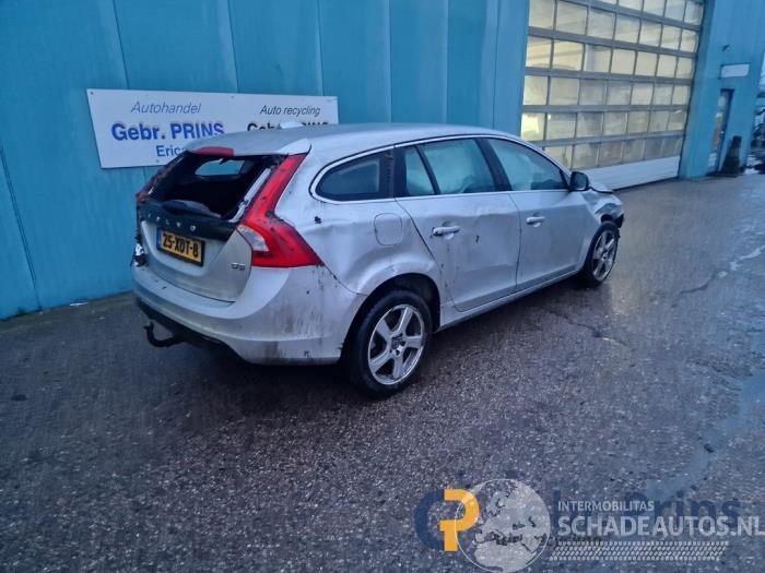 Volvo V-60 V60 I (FW/GW), Combi, 2010 / 2018 2.0 D3 20V
