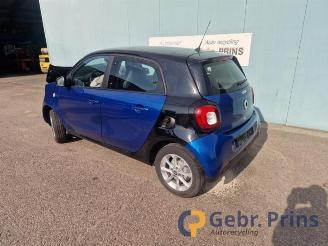 demontáž osobní automobily Smart Forfour Forfour (453), Hatchback 5-drs, 2014 1.0 12V 2015/9