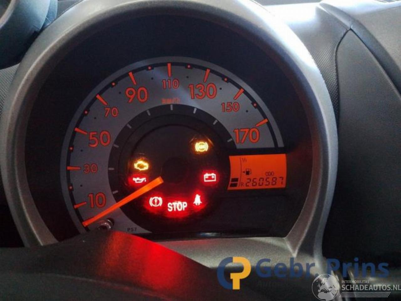 Peugeot 107 107, Hatchback, 2005 / 2014 1.0 12V