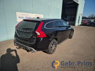 Dezmembrări autoturisme Volvo V-60 V60 I (FW/GW), Combi, 2010 / 2018 2.4 D6 20V AWD Twin Engine Plug-in Hybrid 2015/9
