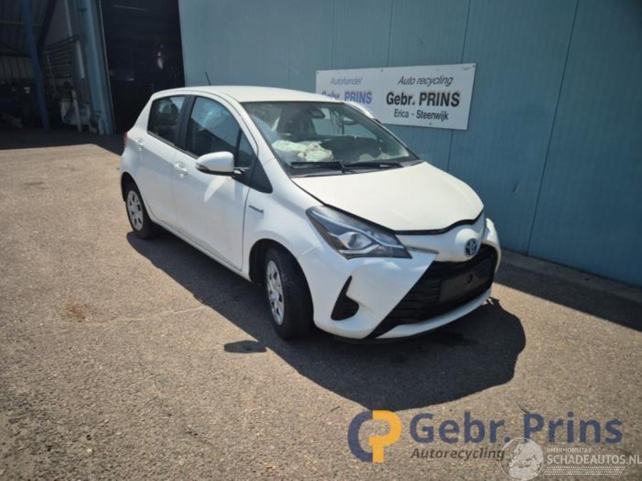 Toyota Yaris Yaris III (P13), Hatchback, 2010 / 2020 1.5 16V Hybrid
