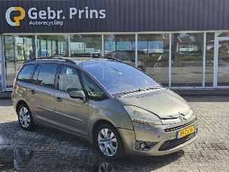 krockskadad bil auto Citroën C4-picasso 7 PERS 1.8 16V MPV  Benzine 1.749cc 92kW (125pk) FWD 2008/2