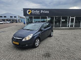 Schadeauto Opel Corsa 1.4 16V Twinport Hatchback  Benzine 1.364cc 66kW (90pk) FWD 2009/4