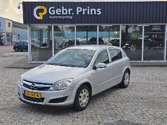 Auto incidentate Opel Astra 1.6 16V Hatchback 4Dr Benzine 1.598cc 85kW (116pk) FWD 2009/9