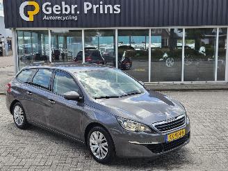 Auto incidentate Peugeot 308 1.2 12V e-THP PureTech 110 Combi/o 4Dr Benzine 1.199cc 81kW (110pk) FWD 2016/12