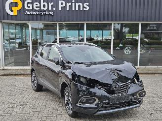 krockskadad bil auto Renault Kadjar 1.3 TCE 140 FAP 16V SUV  Benzine 1.332cc 103kW (140pk) 2022/5