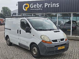 Avarii auto utilitare Renault Trafic 1.9 dCi 82 16V Bestel  Diesel 1.870cc 60kW (82pk) FWD 2003/4