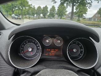 Fiat Punto 0.9 TwinAir Turbo 100 Hatchback  Benzine 875cc 74kW (101pk) FWD picture 13