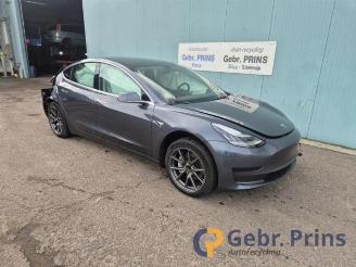 demontáž osobní automobily Tesla Model 3 Model 3, Sedan, 2017 Standard RWD Plus 60 kWh 2020/9