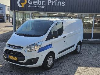 skadebil bedrijf Ford Transit Custom 2.2 TDCi 16V Bestel  Diesel 2.198cc 92kW (125pk) FWD 2014/2