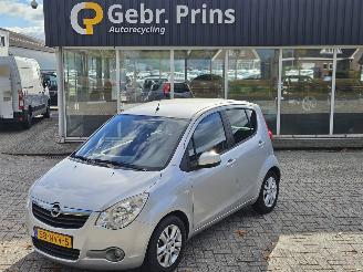 damaged passenger cars Opel Agila 1.2 16V MPV  Benzine 1.242cc 69kW (94pk) FWD 2010/12