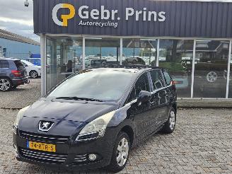  Peugeot 5008 1.6 THP 16V MPV  Benzine 1.598cc 115kW (156pk) FWD 2011/7