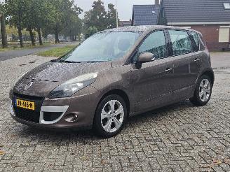 Renault Mégane Scénic 1.4 16V TCe 130 MPV  Benzine 1.397cc 96kW (131pk) FWD picture 8