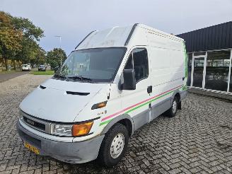 Iveco Daily 50C11 CHC  Diesel 2.798cc 78kW (106pk) RWD picture 6