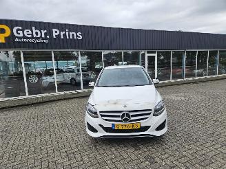 Mercedes B-klasse 2.2 B-220 CDI BlueEFFICIENCY,d 16V Hatchback  Diesel 2.143cc 125kW (170pk) picture 2