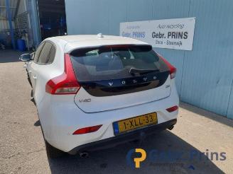 demontáž osobní automobily Volvo V-40 V40 (MV), Hatchback 5-drs, 2012 / 2019 2.0 D4 16V 2014/9