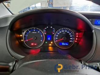 Hyundai I-20 i20, Hatchback, 2008 / 2015 1.1 CRDi VGT 12V picture 10