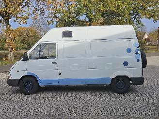 Renault  T42F 2.1 D T1000 Bestel  Diesel 2.068cc 43kW (58pk) RWD picture 6