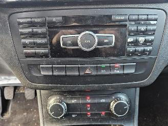 Mercedes B-klasse 1.6 B-180 BlueEFFICIENCY Turbo 16V Hatchback  Benzine 1.595cc 90kW (122pk) FWD picture 17