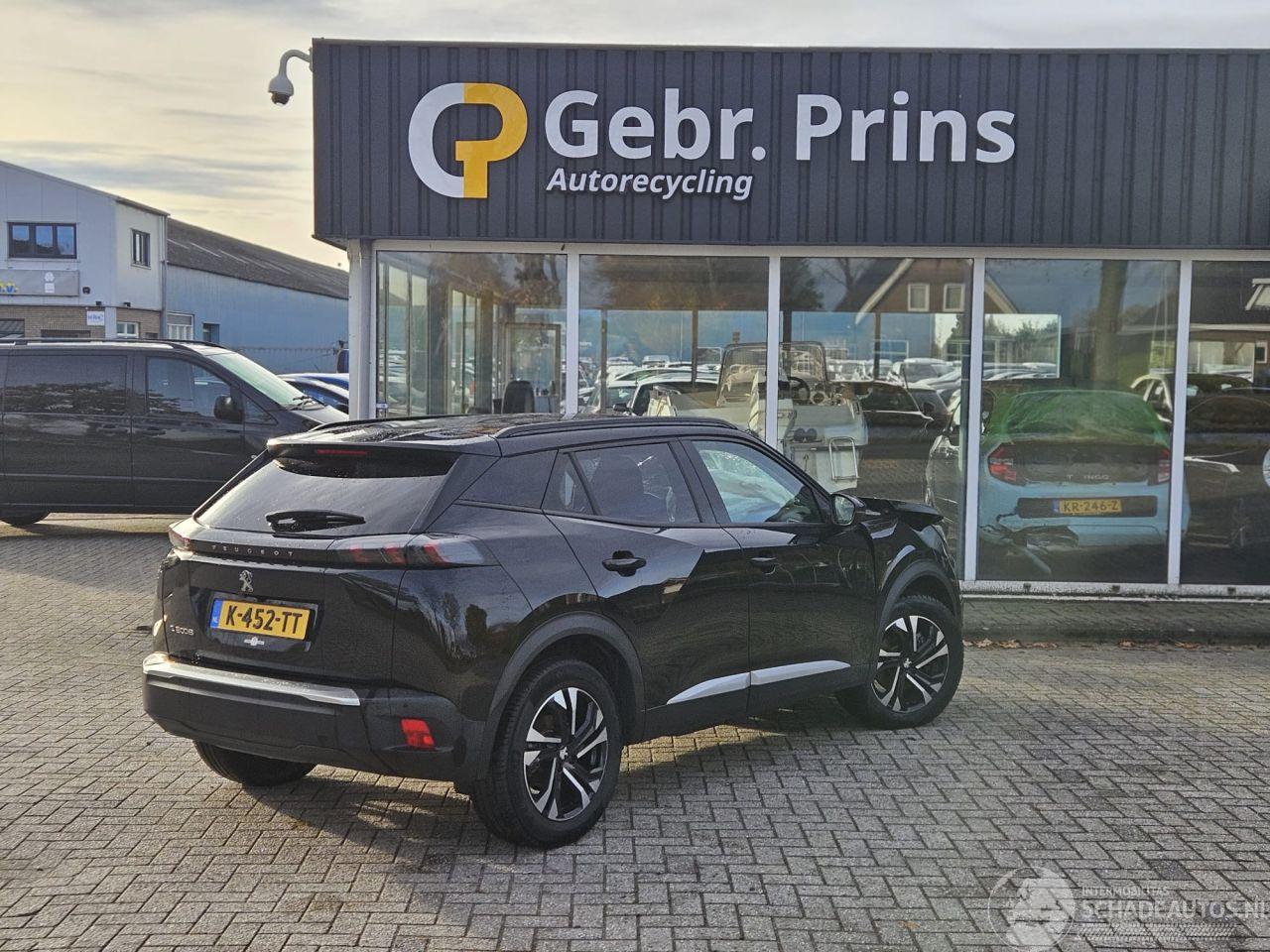 Peugeot e-2008 e-2008 50 kWh MPV  Elektrisch  100kW (136pk) FWD