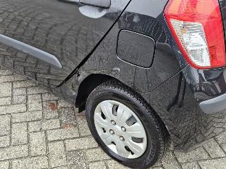 Hyundai I-10 1.1i 12V Hatchback  Benzine 1.086cc 49kW (67pk) FWD picture 6