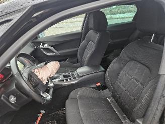 Citroën DS5 2.0 BlueHDi 180 16V Hatchback  Diesel 1.997cc 133kW (181pk) FWD picture 10