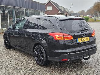 Ford Focus 1.0 Ti-VCT EcoBoost 12V 125 Combi/o  Benzine 998cc 92kW (125pk) FWD picture 3