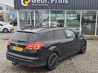 krockskadad bil auto Ford Focus 1.0 Ti-VCT EcoBoost 12V 125 Combi/o  Benzine 998cc 92kW (125pk) FWD 2015/3