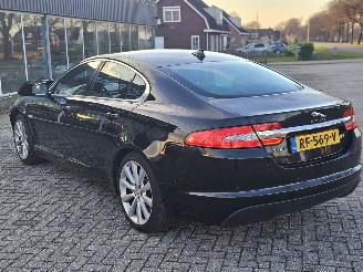 Jaguar XF 2.2 D R-sport S200 16V Sedan 4Dr Diesel 2.179cc 147kW (200pk) RWD picture 3