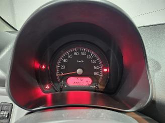 Suzuki Alto 1.0 12V Hatchback 4Dr Benzine 996cc 50kW (68pk) FWD picture 14