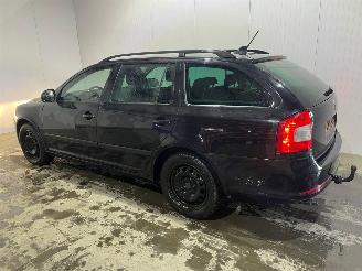 Coche accidentado Skoda Octavia 1.2 TSI Combi/o DSG 4Dr Benzine 1.197cc 77kW (105pk) FWD 2012/5