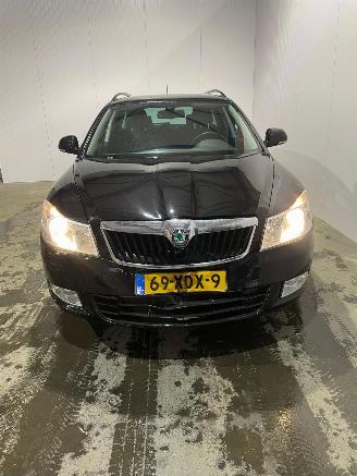 Skoda Octavia 1.2 TSI Combi/o DSG 4Dr Benzine 1.197cc 77kW (105pk) FWD picture 3