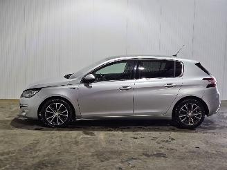 Peugeot 308 1.2 12V e-THP PureTech 130 Hatchback 4Dr Benzine 1.199cc 96kW (131pk) FWD picture 2