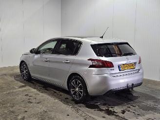 škoda osobní automobily Peugeot 308 1.2 12V e-THP PureTech 130 Hatchback 4Dr Benzine 1.199cc 96kW (131pk) FWD 2015/4