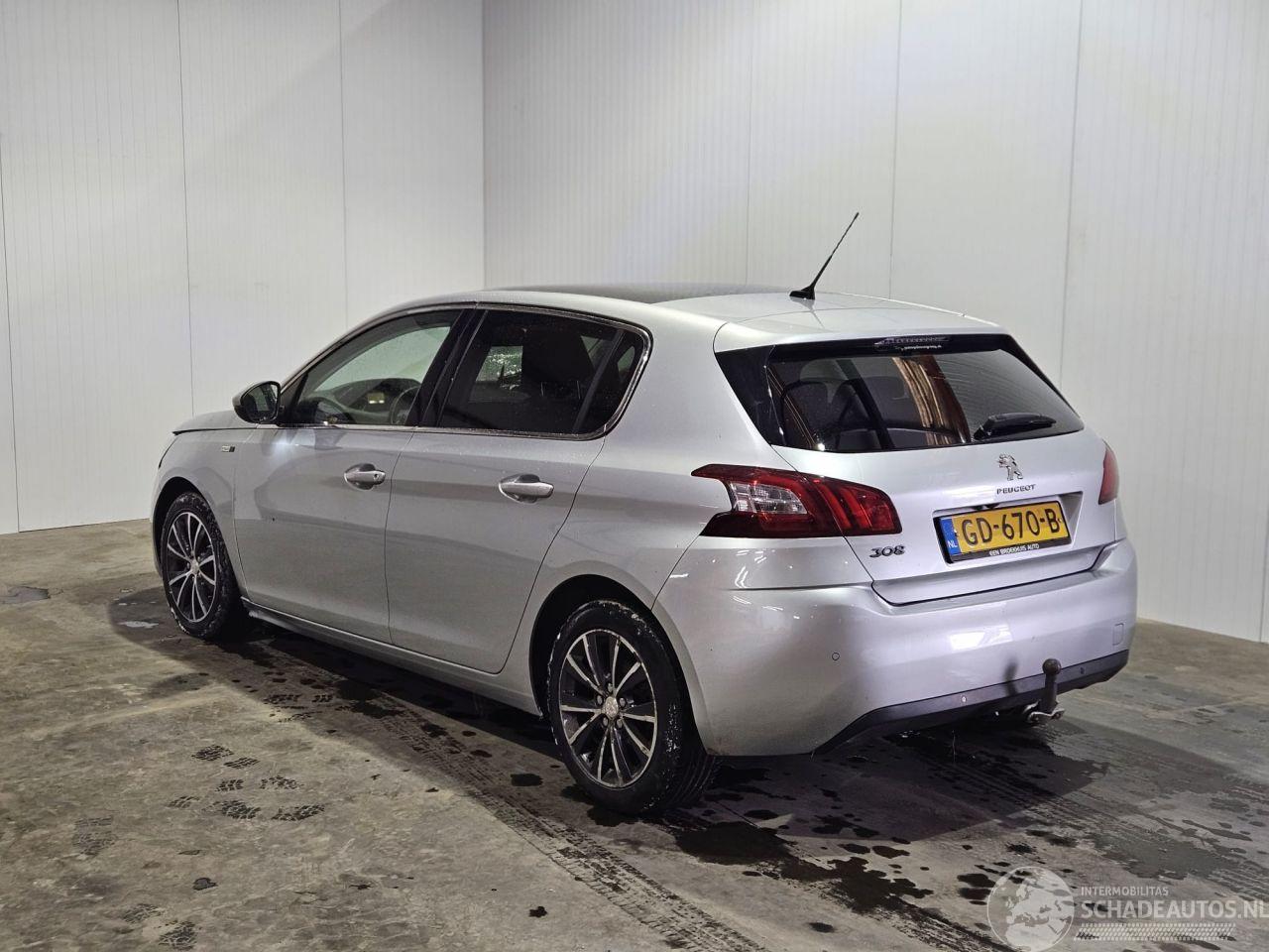 Peugeot 308 1.2 12V e-THP PureTech 130 Hatchback 4Dr Benzine 1.199cc 96kW (131pk) FWD
