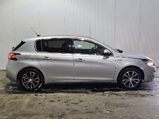 Peugeot 308 1.2 12V e-THP PureTech 130 Hatchback 4Dr Benzine 1.199cc 96kW (131pk) FWD picture 7