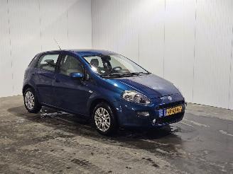 Damaged car Fiat Punto Evo 1.2 Euro 5 Hatchback  Benzine 1.242cc 51kW (69pk) FWD 2012/4