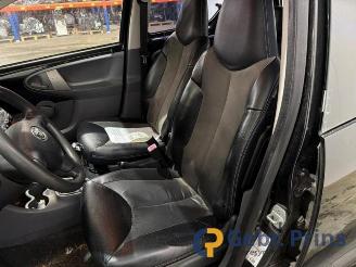 Toyota Aygo Aygo (B10), Hatchback, 2005 / 2014 1.0 12V VVT-i picture 14