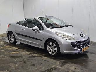škoda osobní automobily Peugeot 207 1.6 16V Cabrio  Benzine 1.598cc 88kW (120pk) FWD 2007/7