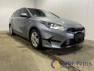 Vaurioauto  passenger cars Kia Cee d Ceed Sportswagon (CDF), Combi 5-drs, 2018 1.0i T-GDi 12V 2022/11