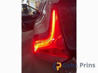 Volvo V-40 V40 (MV), Hatchback 5-drs, 2012 / 2019 1.6 T3 GTDi 16V picture 6