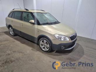 Vrakbiler auto Skoda Fabia Fabia II Combi, Combi 5-drs, 2007 / 2015 1.2 TSI 2011/1