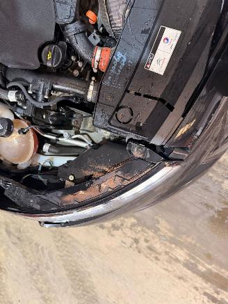 Citroën C4 cactus 1.2 PureTech 110 12V Hatchback 4Dr Benzine 1.199cc 81kW (110pk) FWD picture 12