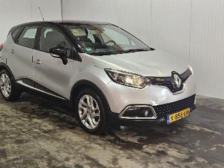 Renault Captur 1.2 AUT TCE 16V EDC SUV  Benzine 1.197cc 88kW (120pk) FWD picture 3