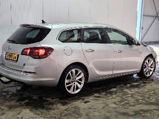 krockskadad bil auto Opel Astra SPORTS TOURER 1.4 Turbo 16V Combi/o  Benzine 1.364cc 88kW (120pk) FWD 2013/7