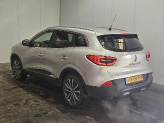 Avarii autoturisme Renault Kadjar 1.2 Energy TCE 130 SUV  Benzine 1.197cc 96kW (131pk) FWD 2016/12